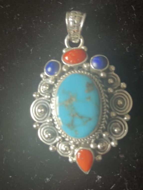 Hangers met koraal en turkoois